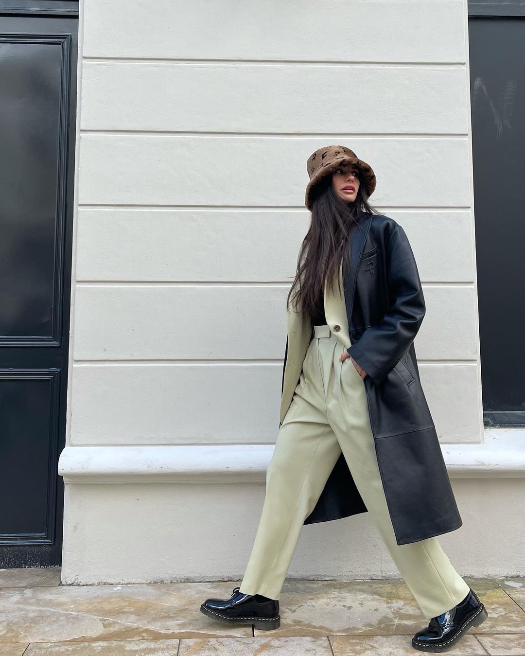 YASEMİN ERGENE IN YOU & ME TRENCH COAT