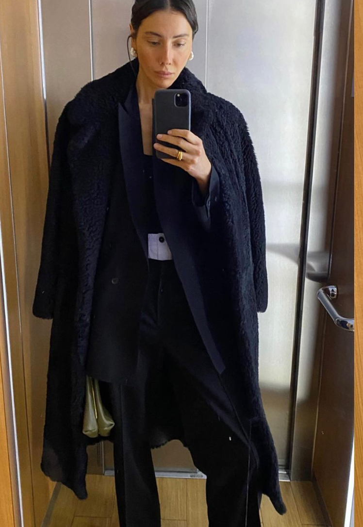 JULIE PELIPAS IN LOVE COAT