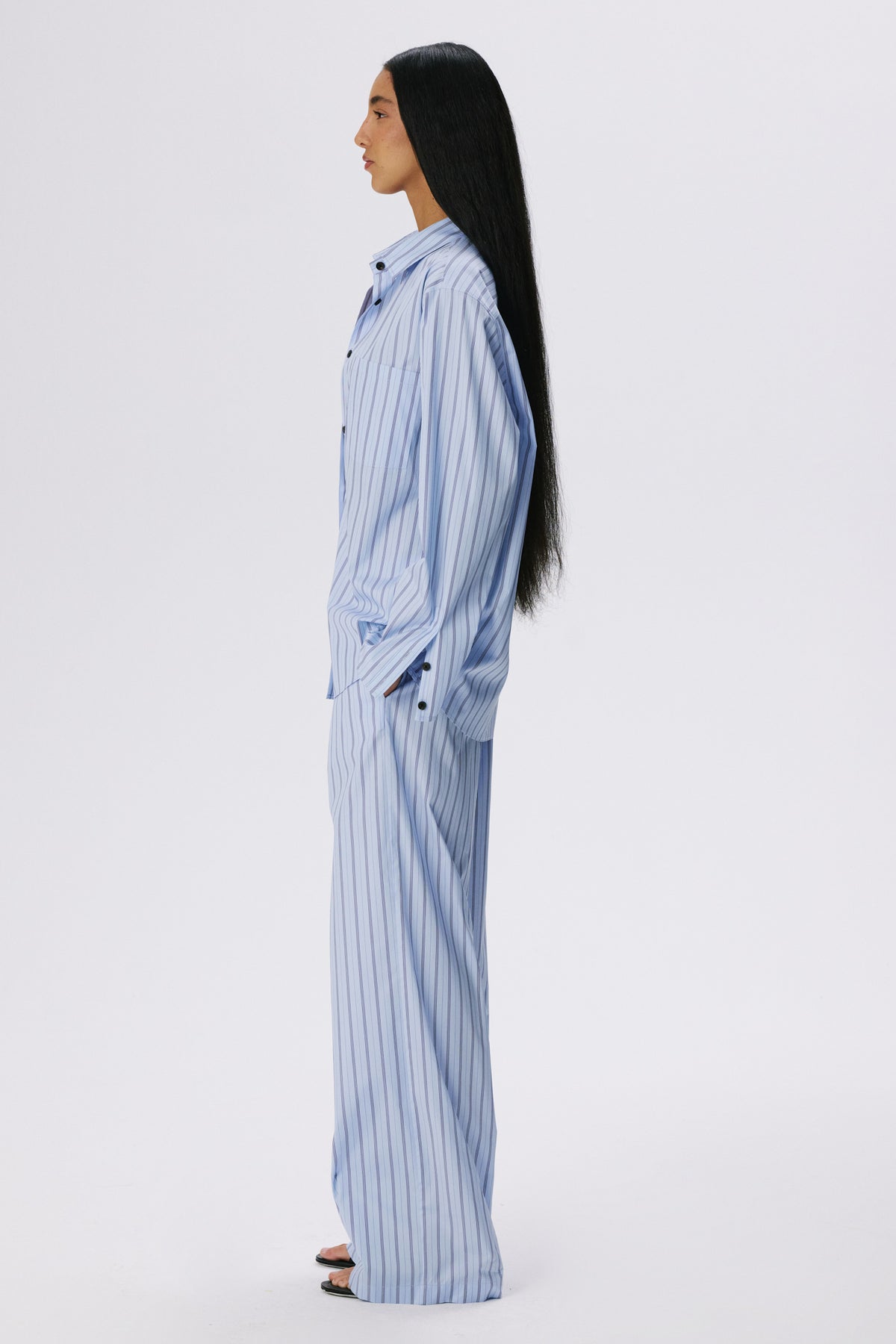 Stance Shirt | Cotton Poplin – Slate Blue / Black Stripe