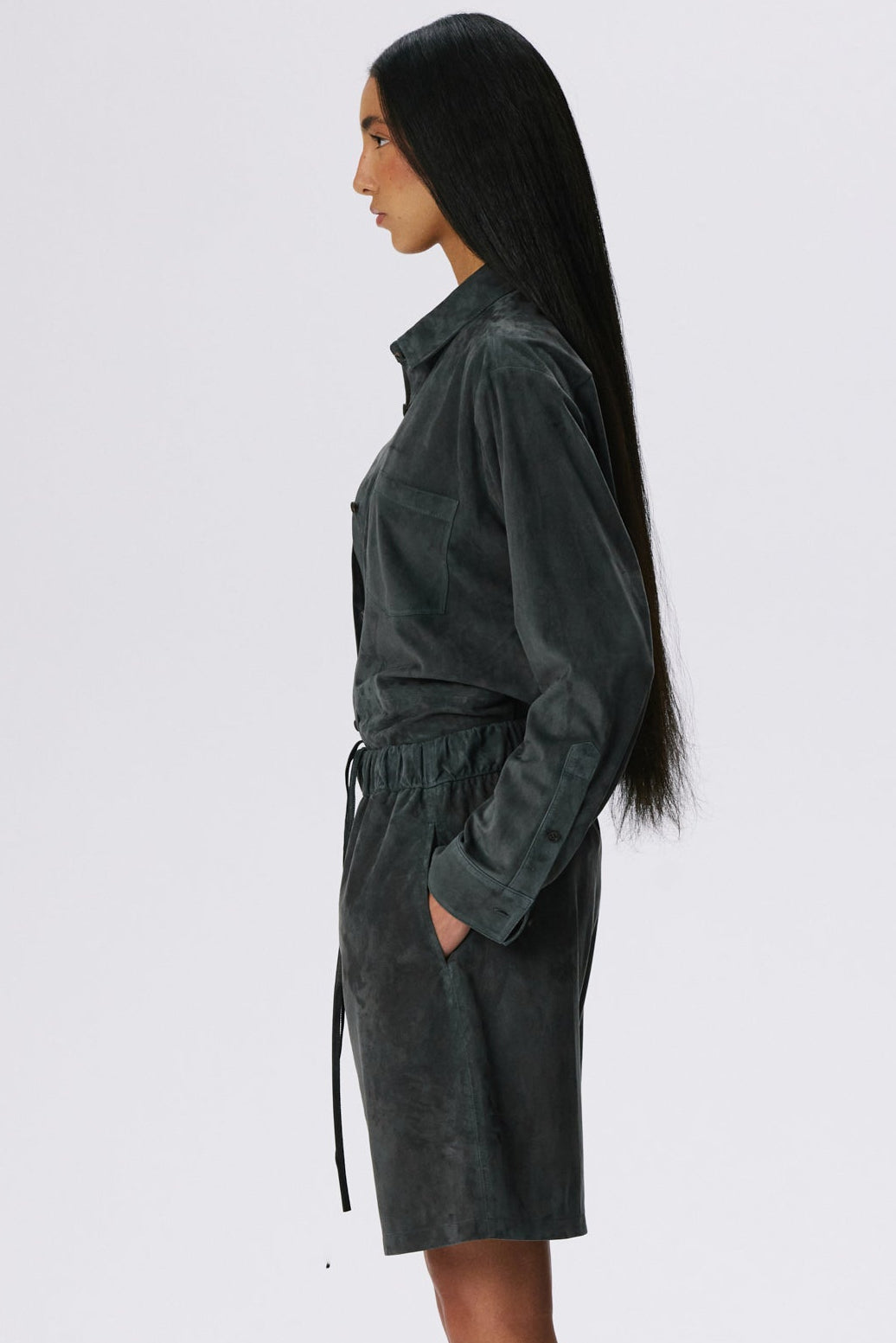 Divine Shirt | Metis Suede – Graphite