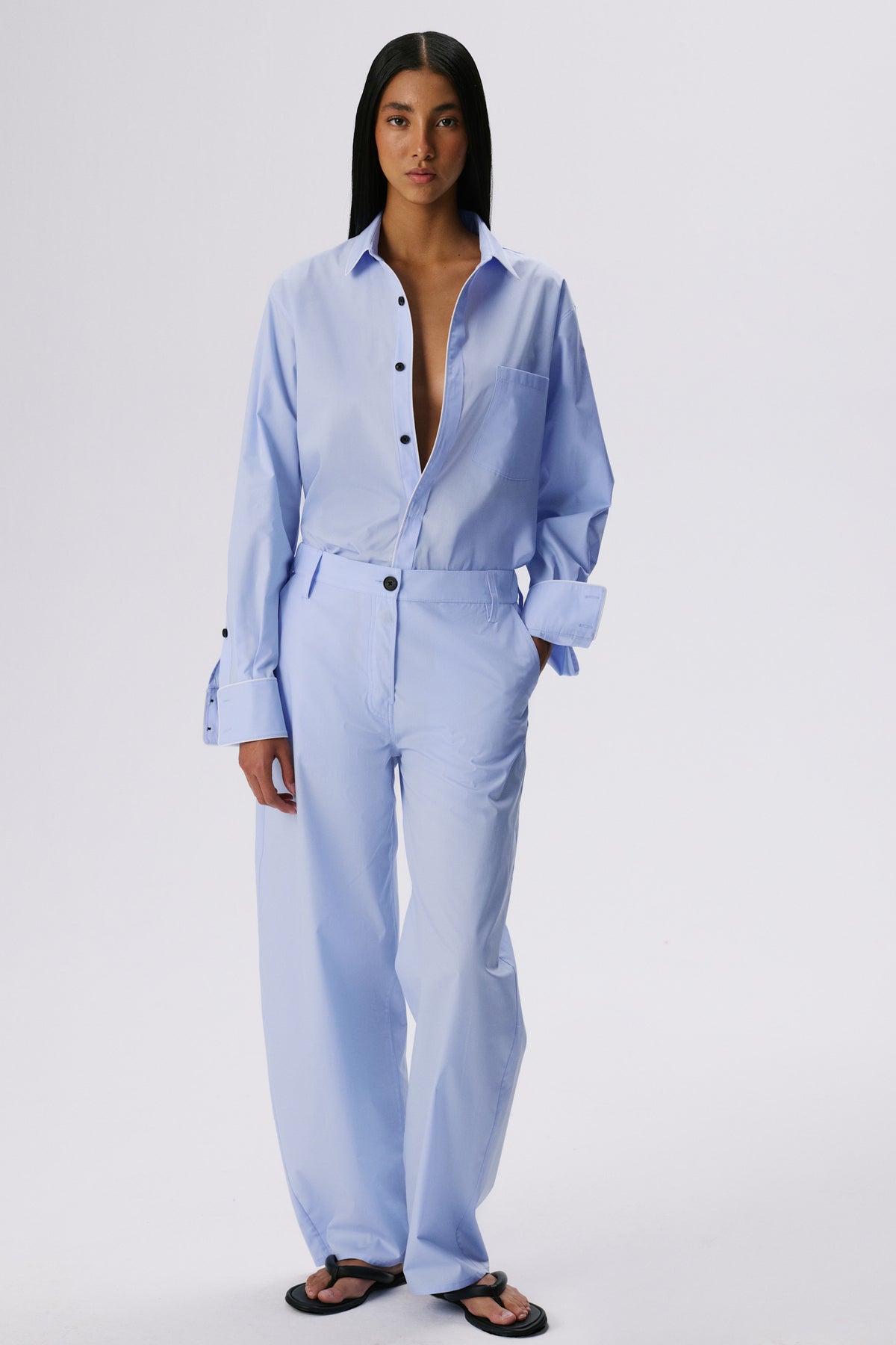 Soft Curve Barrel Pants | Cotton Poplin – Light Blue