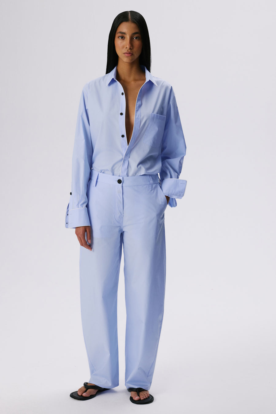 Soft Curve Barrel Pants | Cotton Poplin – Light Blue