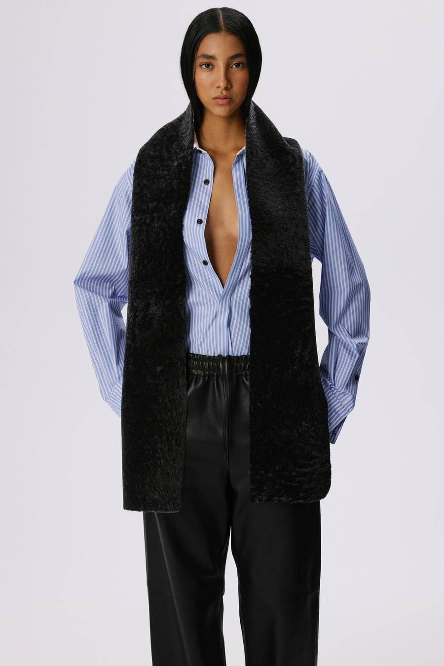 Scarf | Cosmos Shearling – Graphite