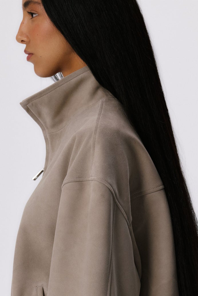 Leisure Bomber | Suede – Bamboo Beige