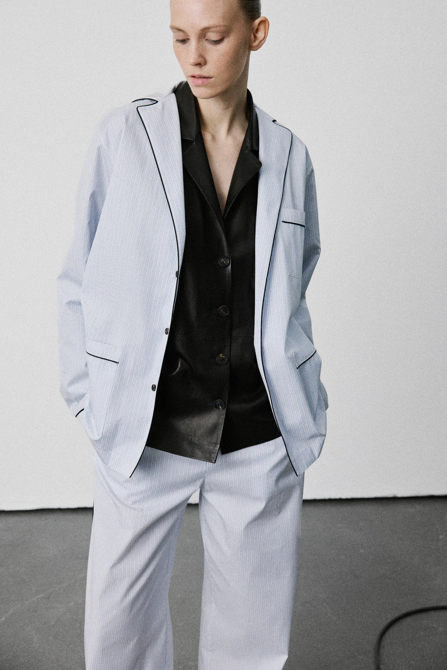In Bloom Shirt | Cotton Poplin – Blue / Black Pinstripe