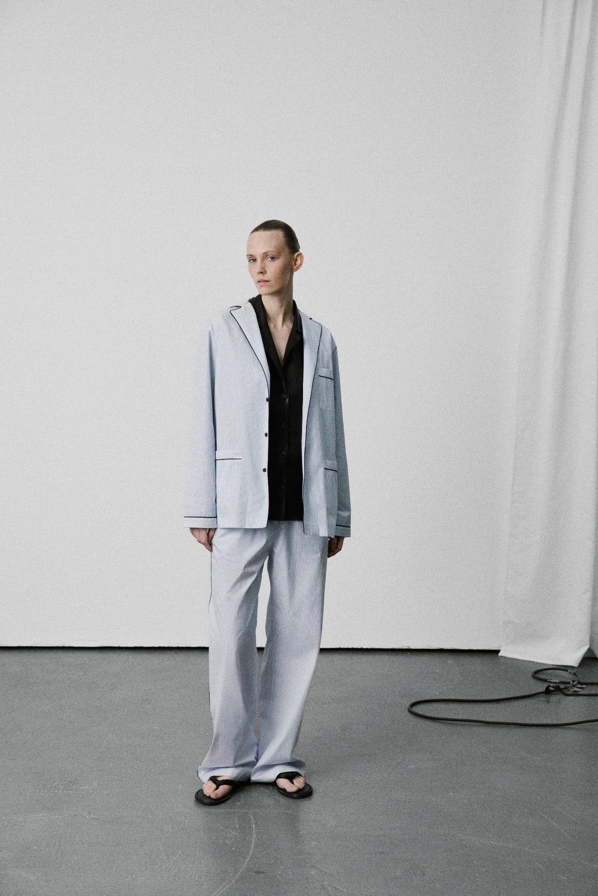 In Bloom Shirt | Cotton Poplin – Blue / Black Pinstripe