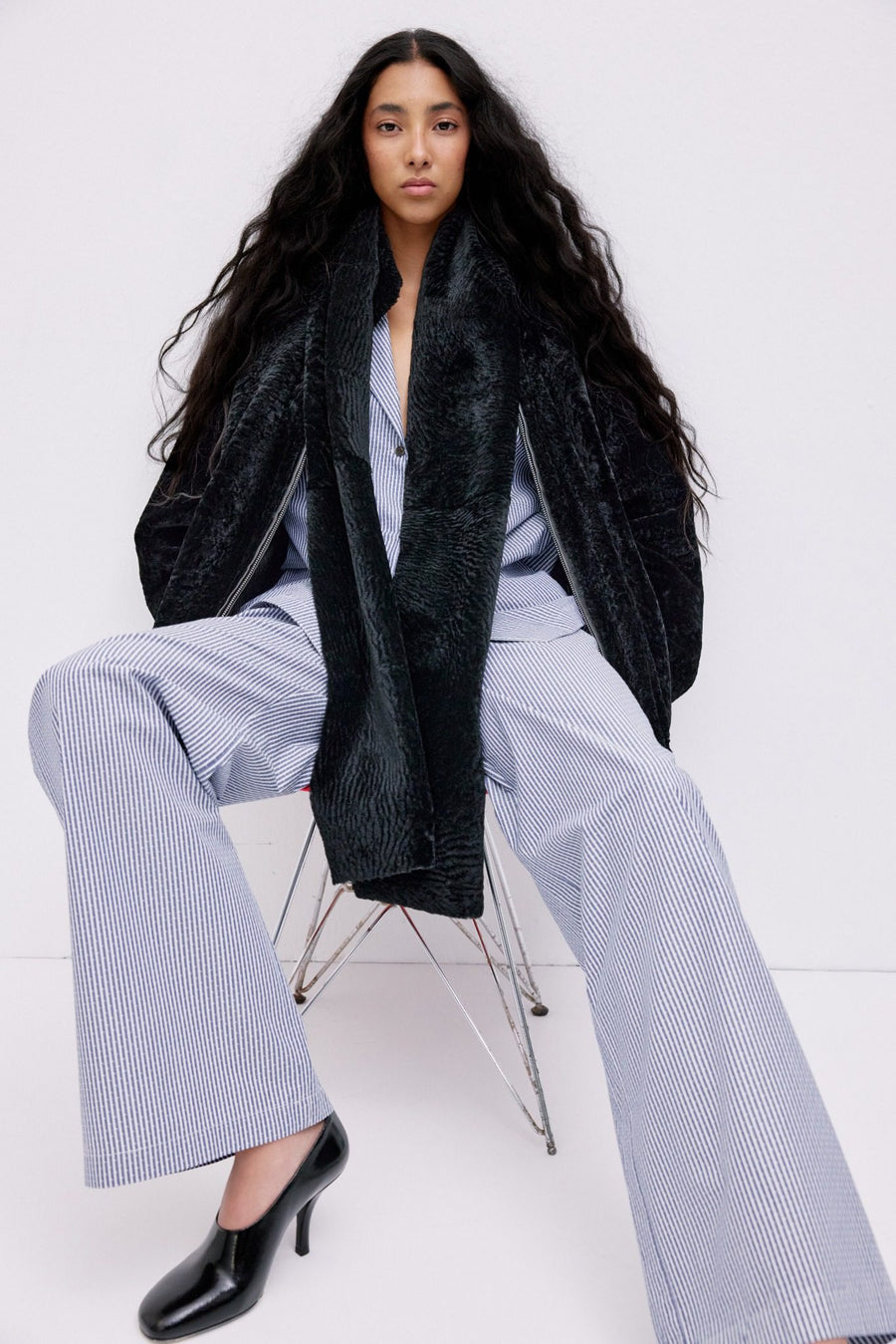 Whisper Jacket X | Cosmos Shearling - Black