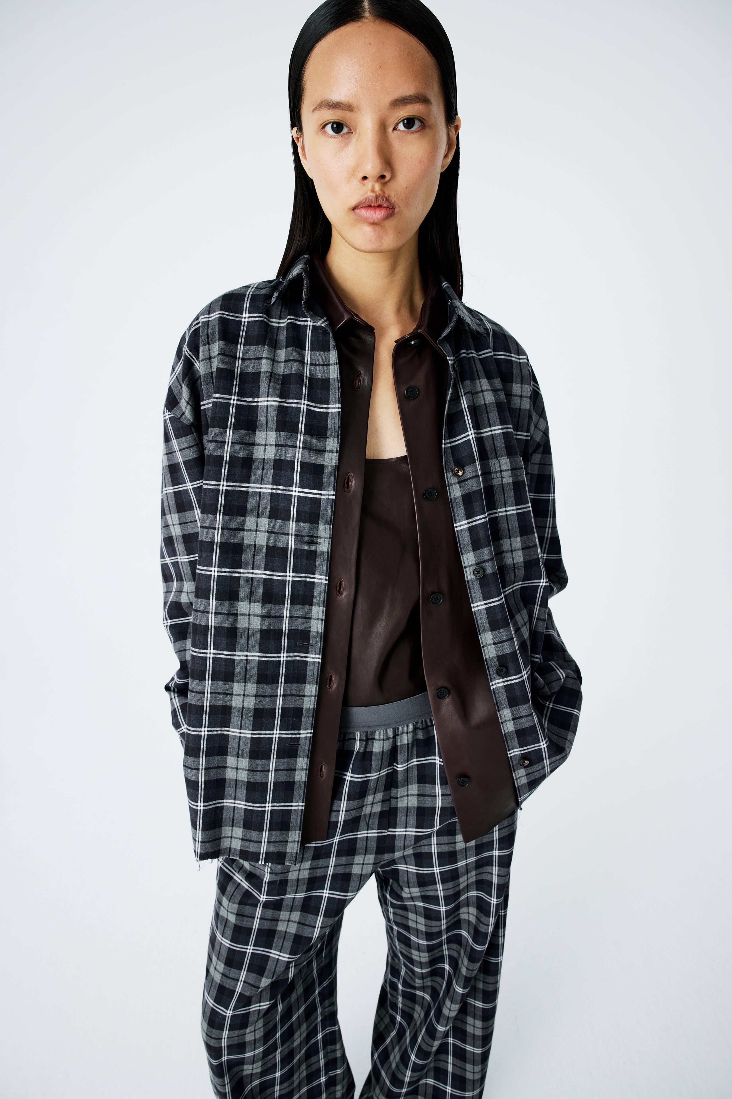 Tranquil Shirt In Plaid Flannel - Navy