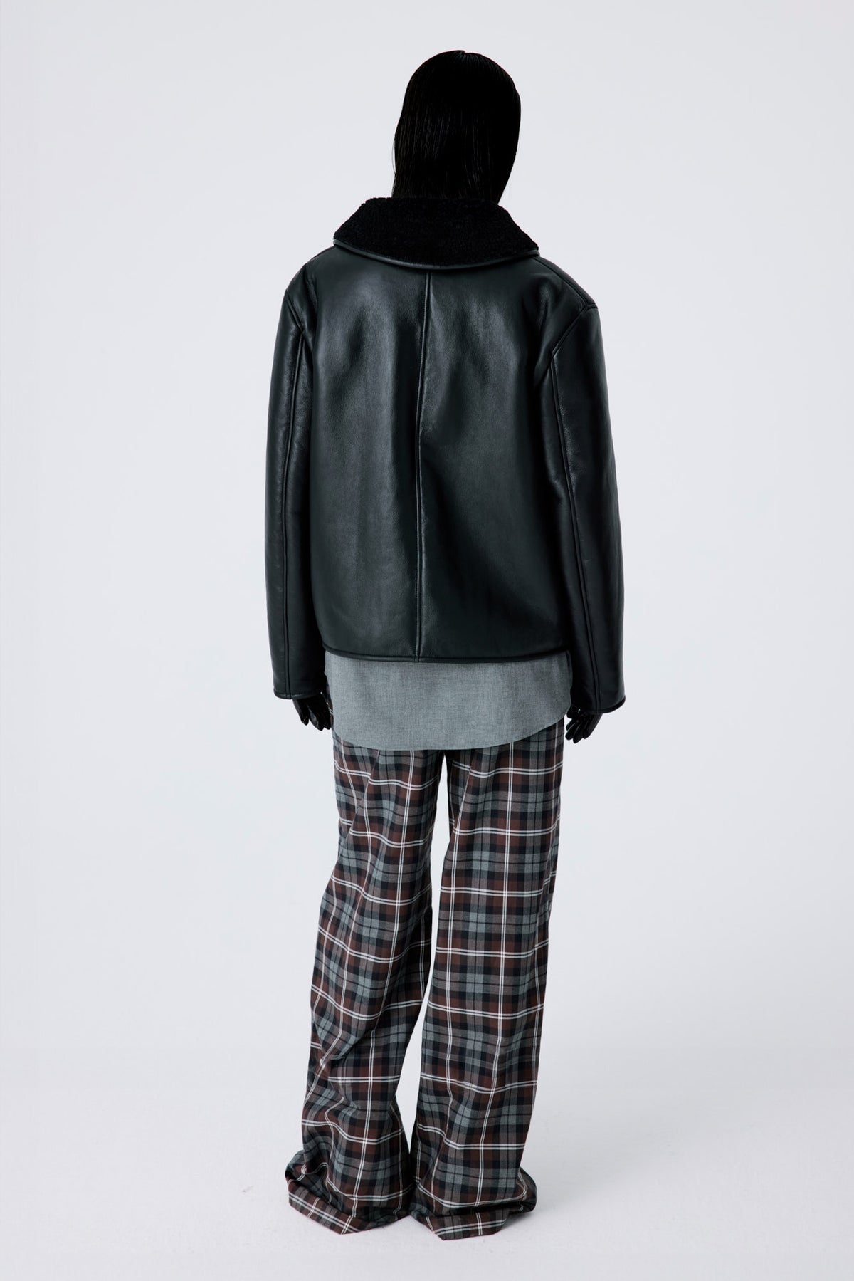 Cave Jacket | Semi-Curly Merino Shearling – Black/Black