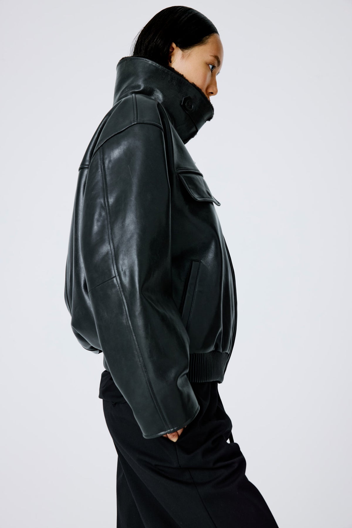 Love Pocketed Bomber Jacket | Leather – Black