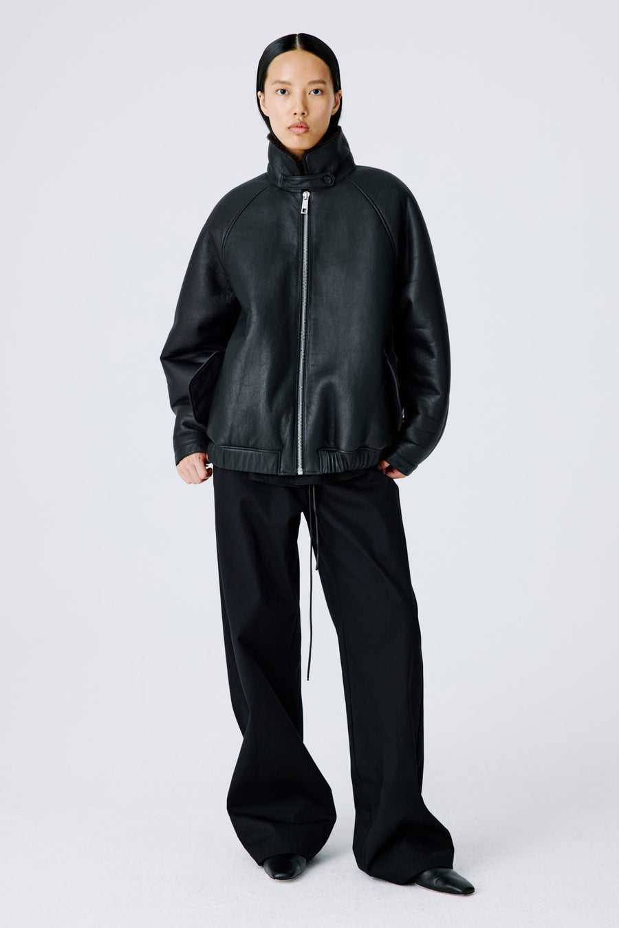 Whisper Jacket | Semi-Curly Merino Shearling – Black/Burnt Oak