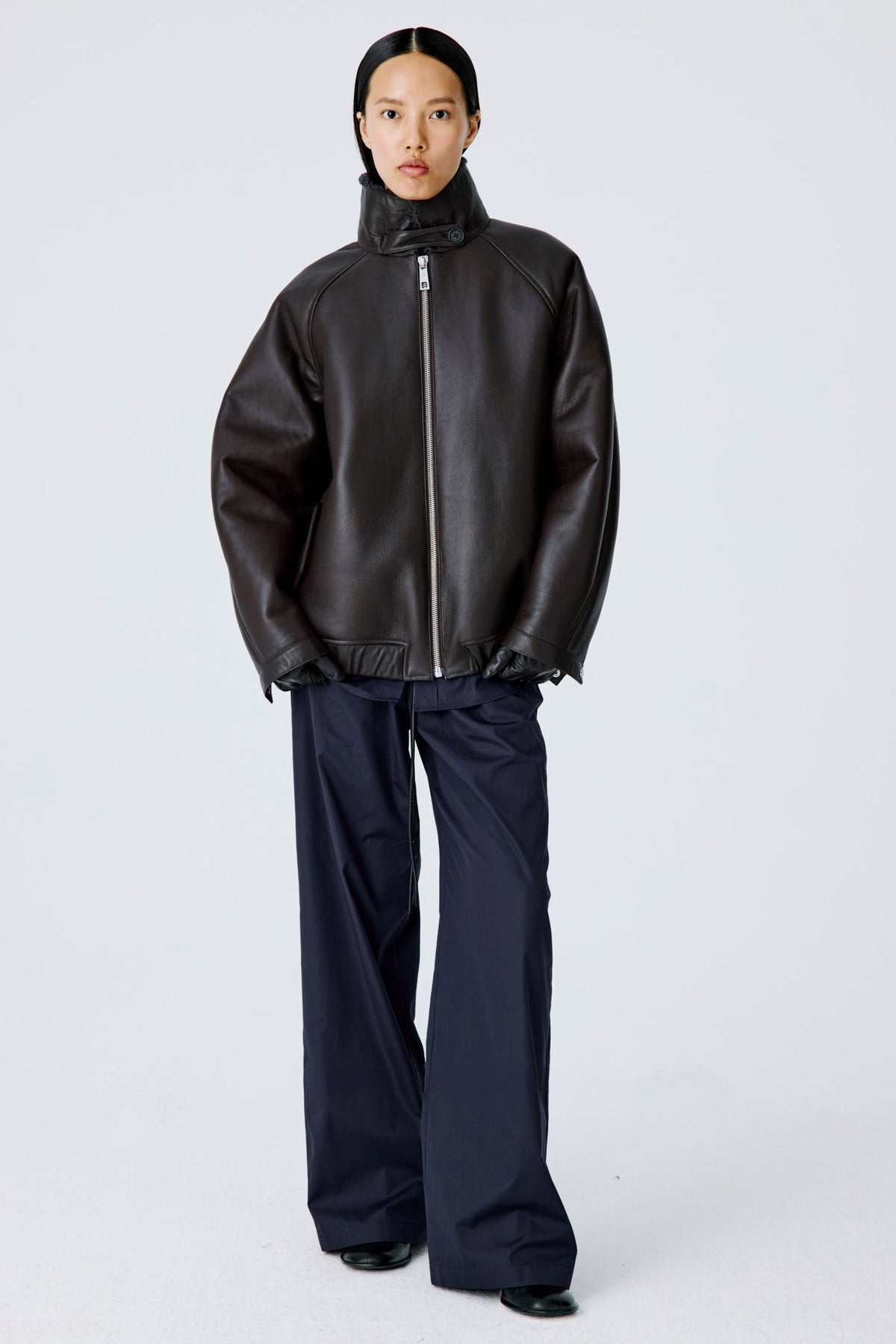 Whisper Jacket | Semi-Curly Merino Shearling – Dark Brown/Grey