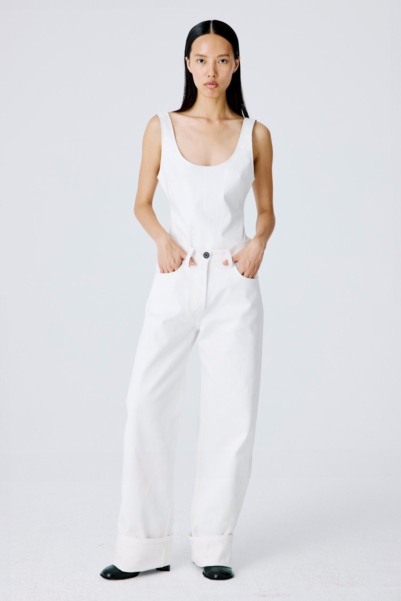 Soft Curve Barrel Pants - White Canvas Denim