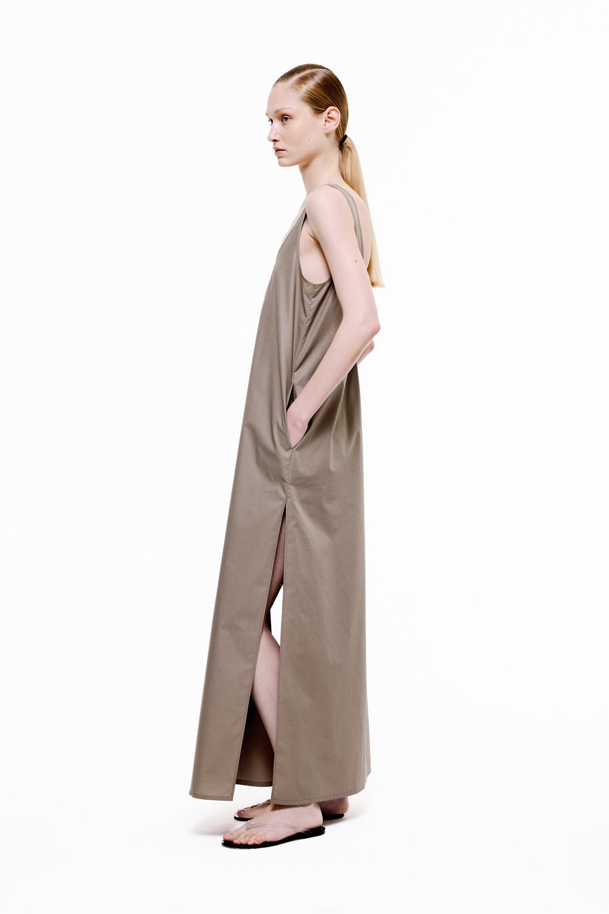 Silent Escape Dress | Cotton Poplin – Light Taupe