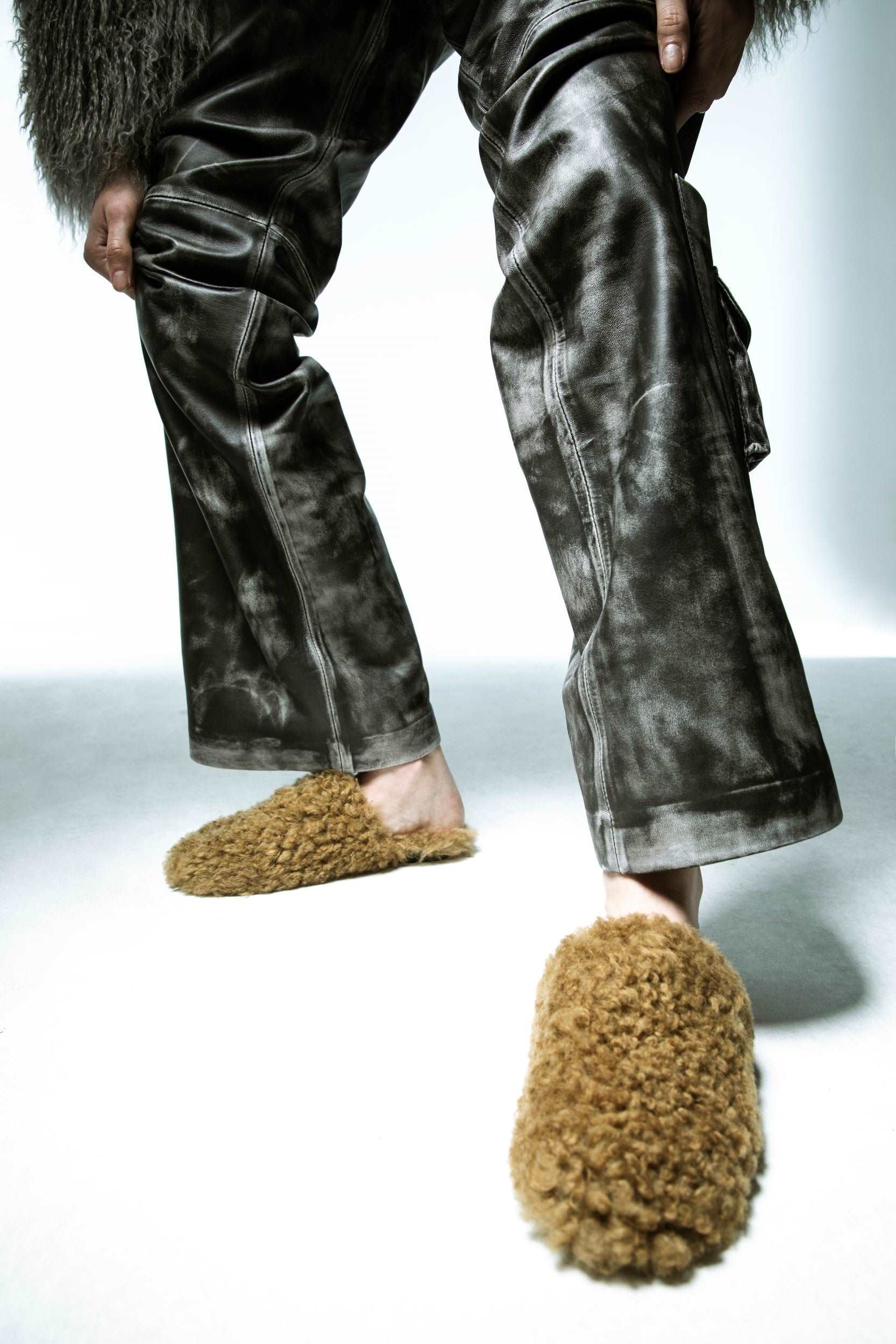 Home Everywhere Shearling Slippers - Olive