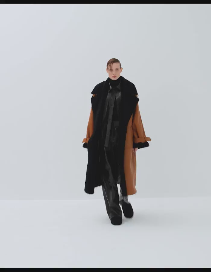 Grace Coat | Icelandic Shearling - Black & Whisky