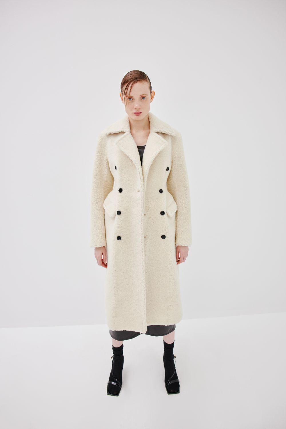 Curvy Shearling Coat - Off White