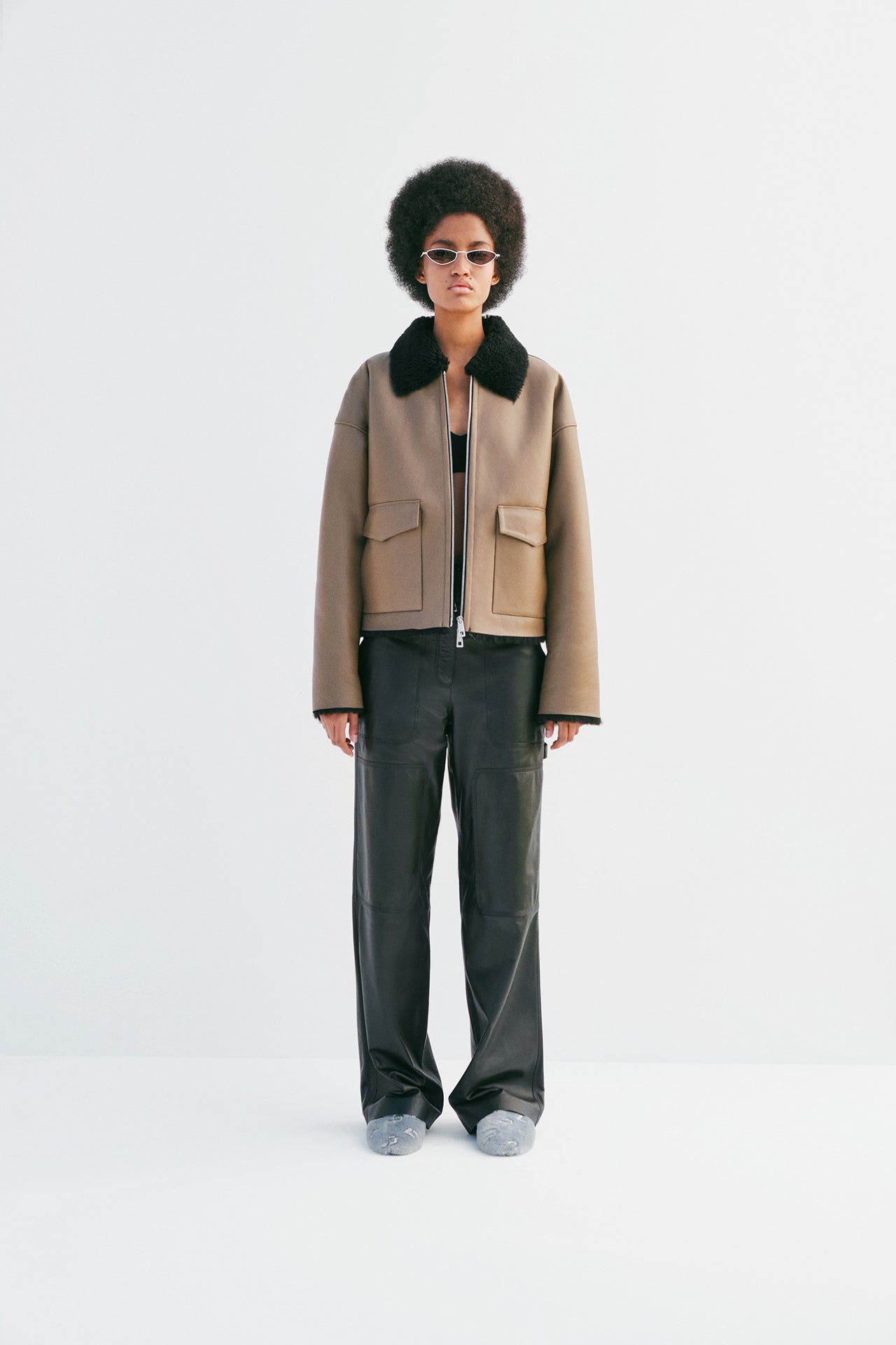 Cropped Chilling Shearling Jacket - Mocha - Common Leisure 