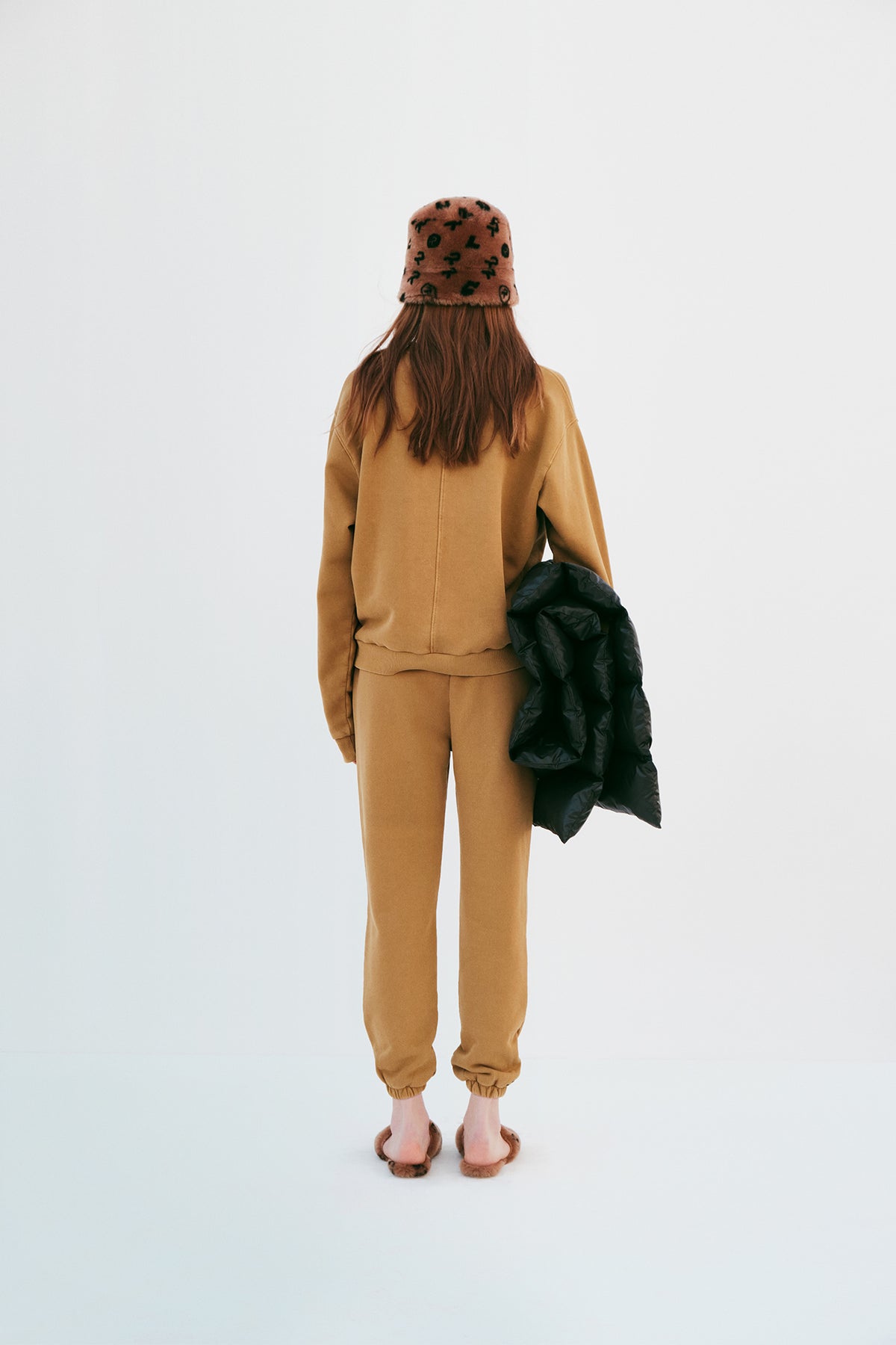Sweatshirt - Olive - Common Leisure