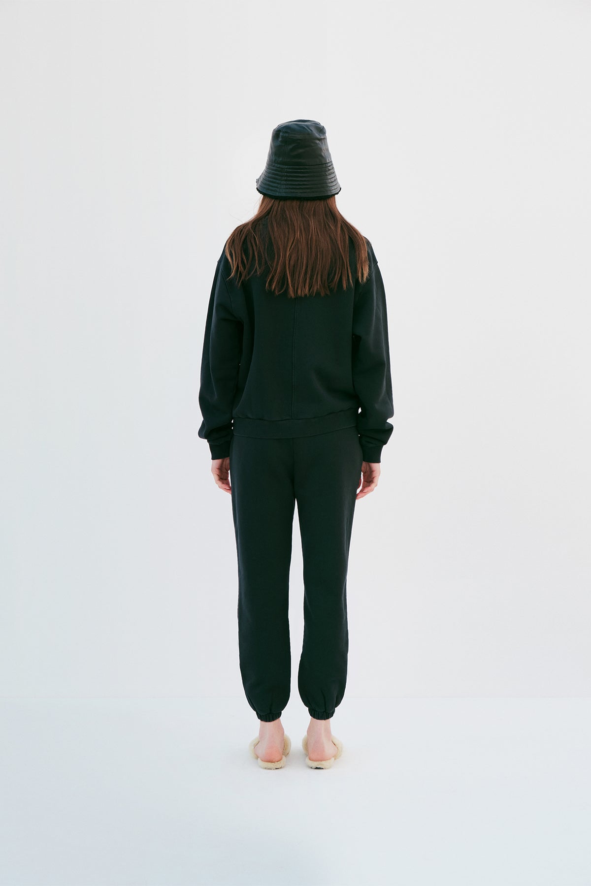 Sweatshirt - Ink Black - Common Leisure